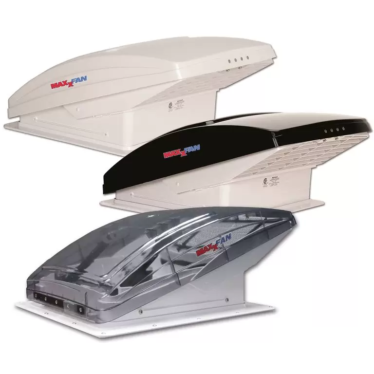 MAXXFAN_oblo'-con-ventialtore-12v-adeatto-per-camper-van-e-caravan-in-vendita-presso-transweit-concessioanrio-e-asssitenza-como-milano-varese-lecco-sondiro-monza