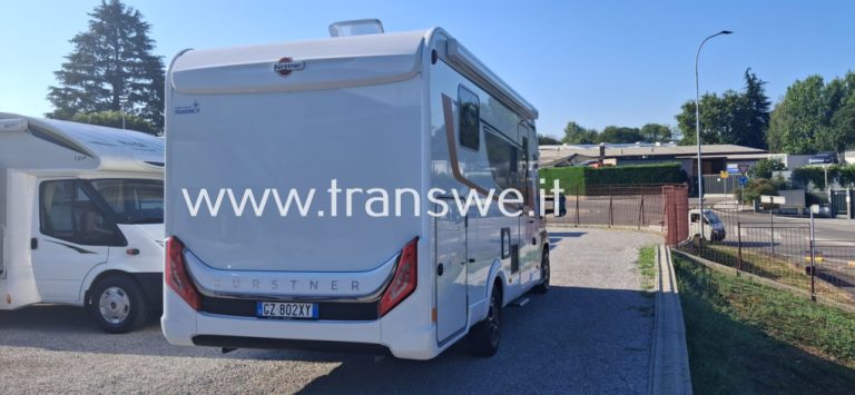 Burstner-B66-732-camper-semintegrale-con-letto-centrale-nautico-pronta-consegna-in-vendita-presso-transweit-concessionario-e-assistenza-camper-e-caravan