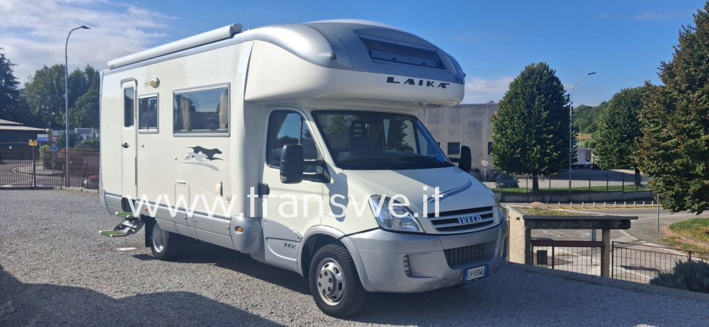 Laika-Kreos-3002-camper-mansardato-con-letti-a-castello-pronta-consegna-in-vendita-presso-transweit-concessionario-e-assistenza-camper-e-caravan